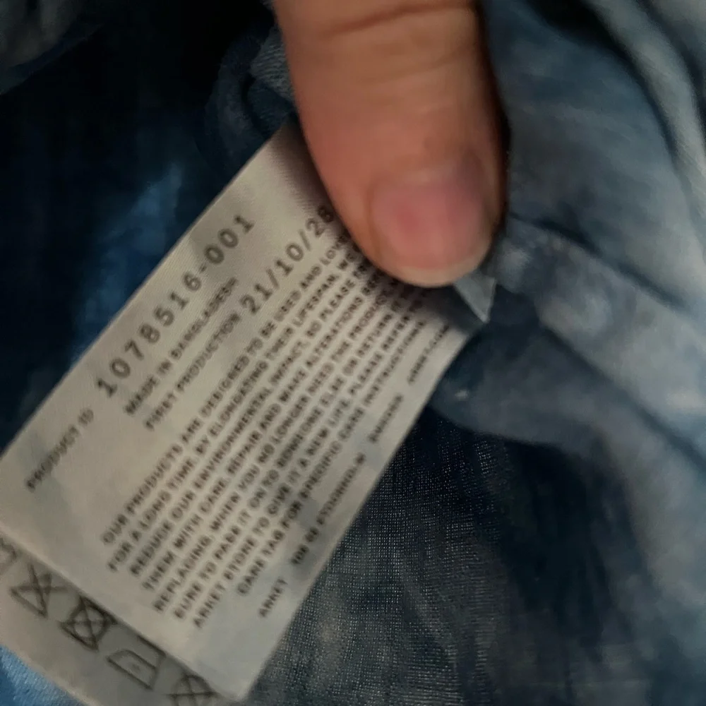 ARKET Indigo Tie-Dye Linen Button Down Blouse Relaxed Fit
